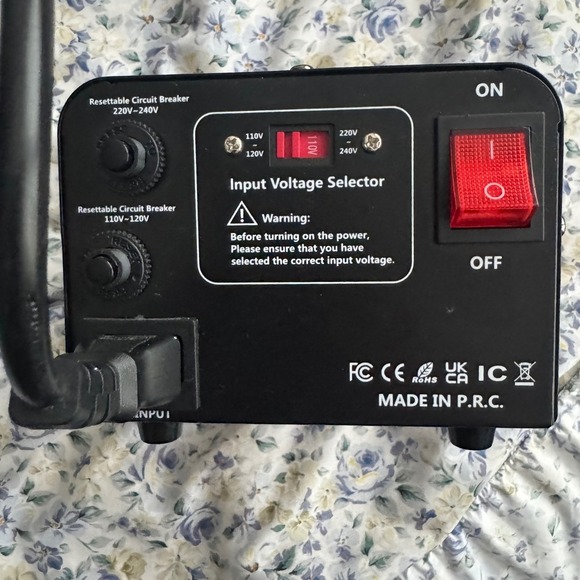 Yinleader 800VA Step Up Down Voltage Transformer Converter Regulator 110V/220V - Picture 3 of 5